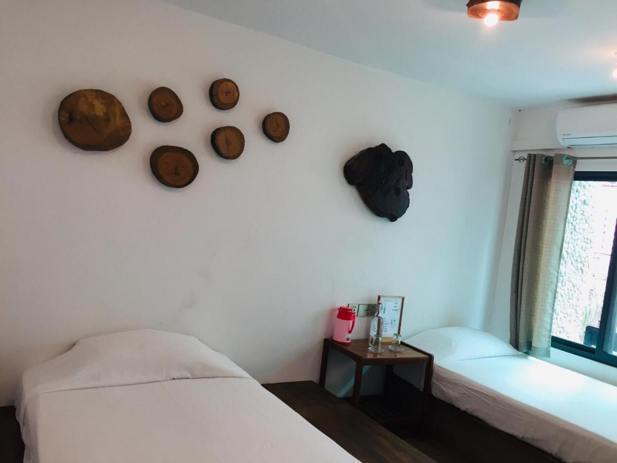 Aquarius Inn Nyaung Shwe Extérieur photo