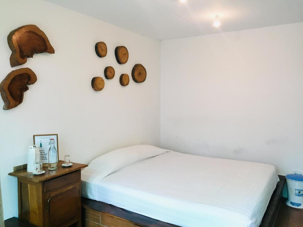 Aquarius Inn Nyaung Shwe Extérieur photo