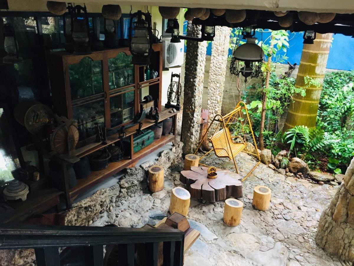 Aquarius Inn Nyaung Shwe Extérieur photo