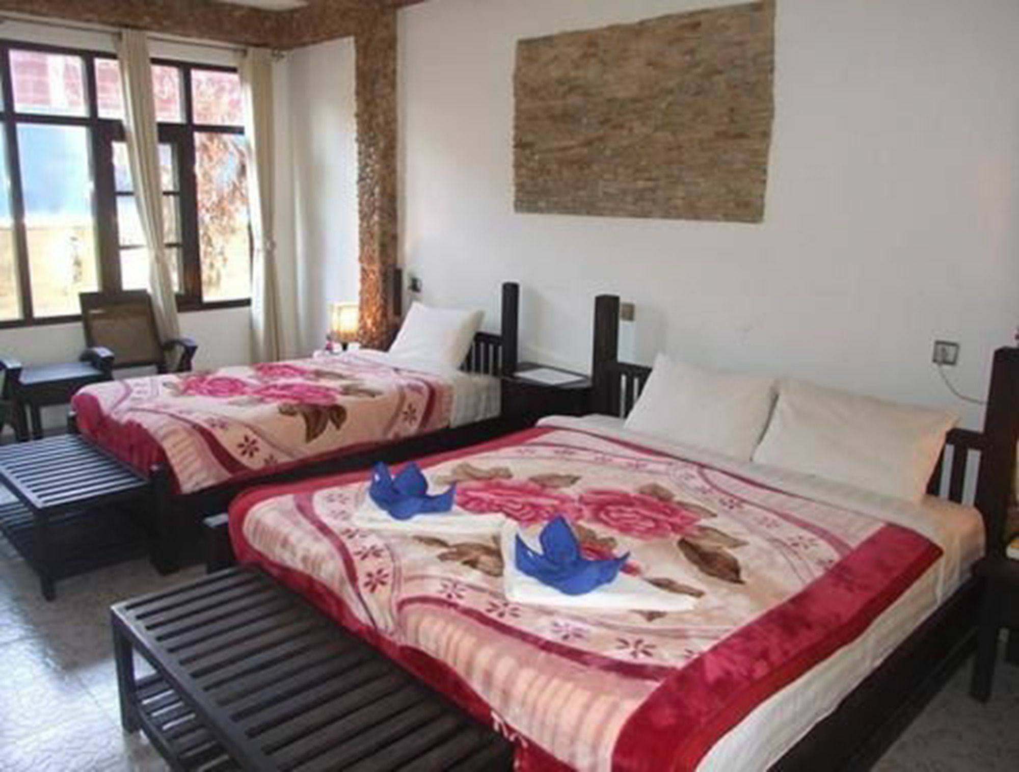 Aquarius Inn Nyaung Shwe Extérieur photo