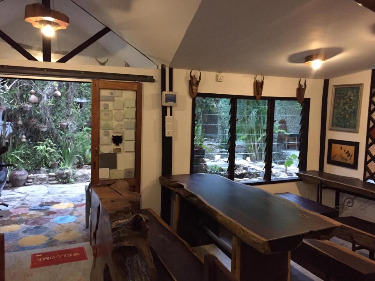 Aquarius Inn Nyaung Shwe Extérieur photo