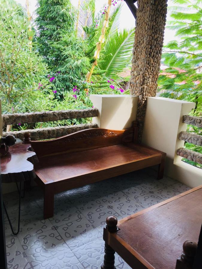 Aquarius Inn Nyaung Shwe Extérieur photo